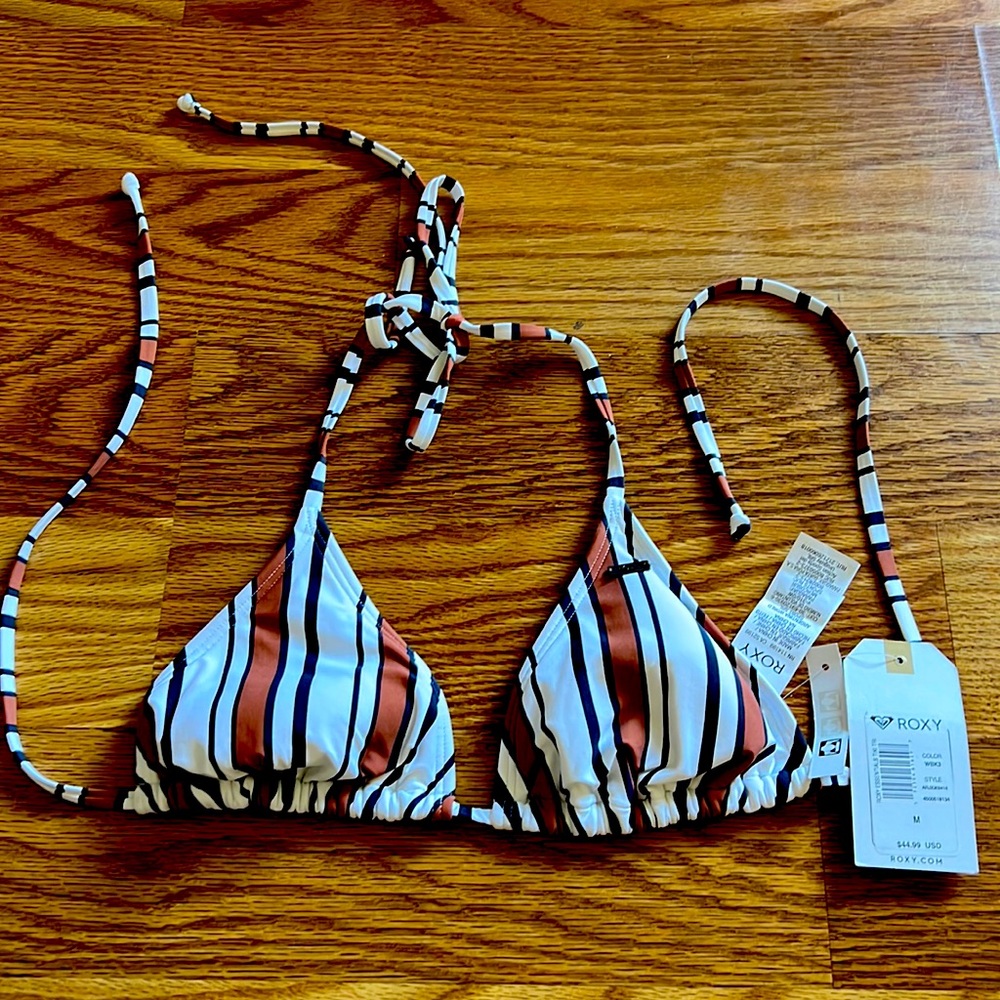 Roxy juniors swim top